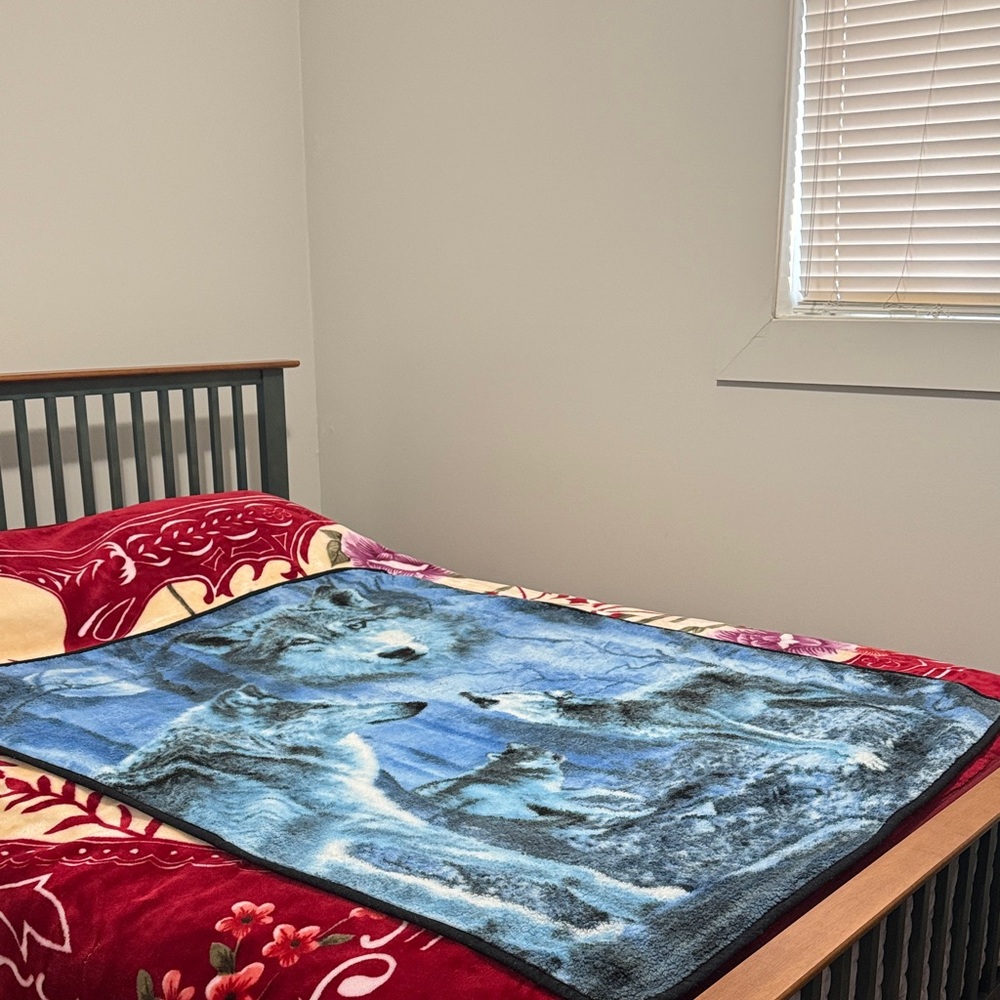Luxurious Blue and Red Blanket